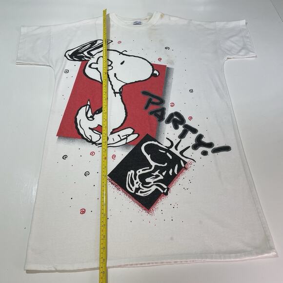 VTG 1985 Flirts Snoopy Woodstock PARTY Single Stitch Stains Oversized T-Shirt XL - Picture 2 of 8